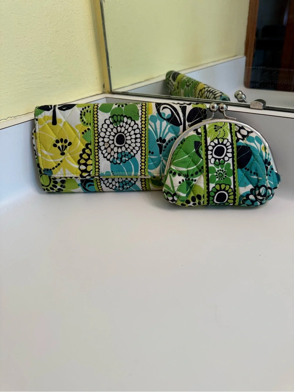 Vera Bradley Green Multi Quilted Wallet & Coin Purse Set